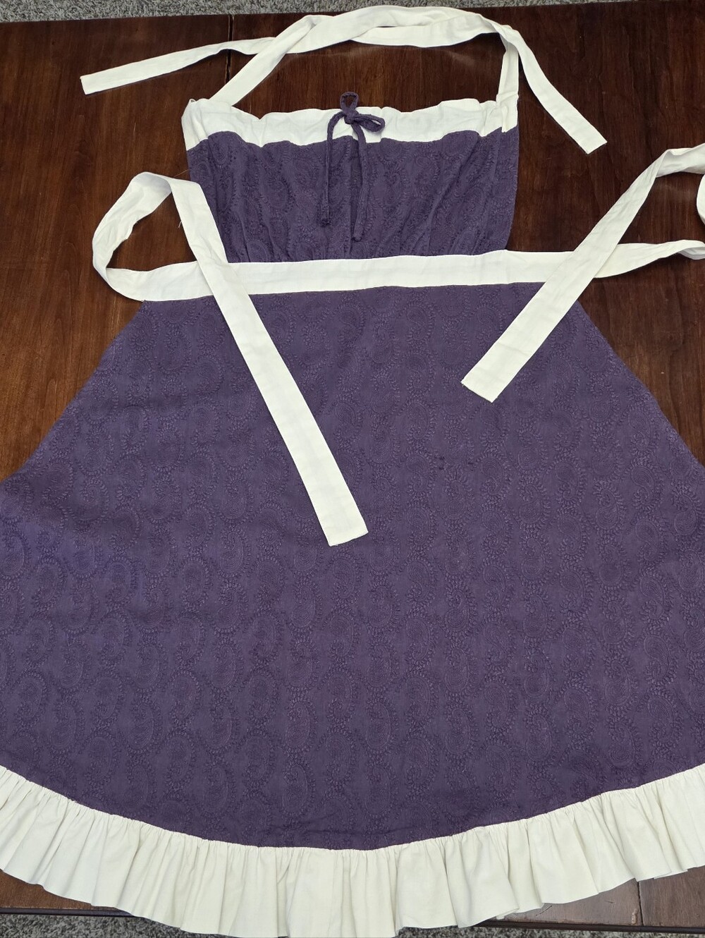 The Simply EnVogue Halter Apron in Purple/Plum Damask Fabric with a White Ruffle